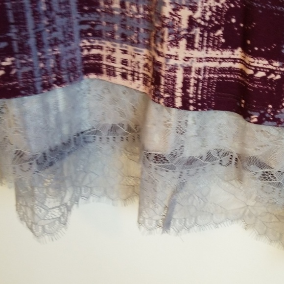 LOGO Lori Goldstein Purple Print Lace Blouse.Large - Picture 3 of 5